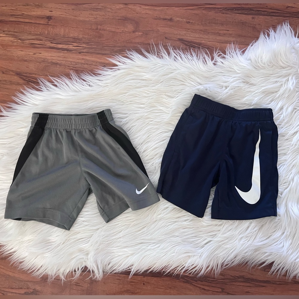 Nike- Active Shorts